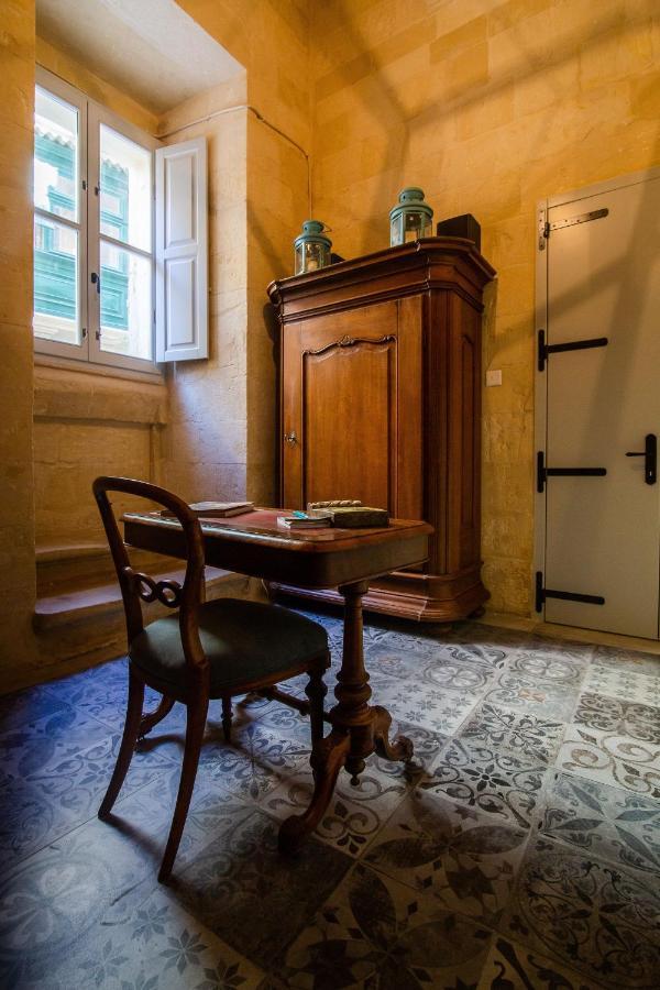 Palazzino Birgu Host Family Bed And Breakfast Екстер'єр фото